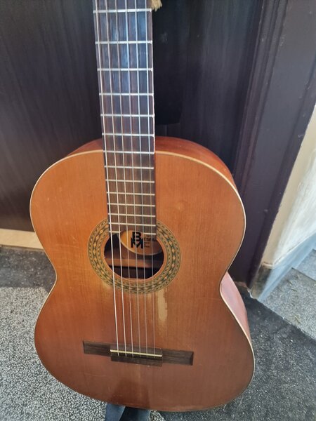 Vand instrumente muzicale Bucuresti