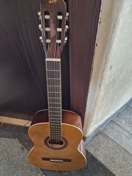 Vand instrumente muzicale Bucuresti